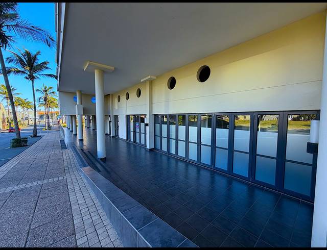 95M² OFFICE TO LET IN POINT WATERFRONT